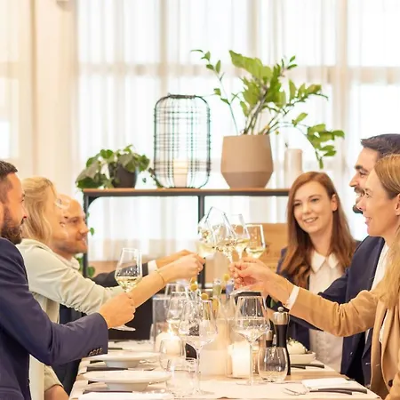 Businesshotel Forum Отель