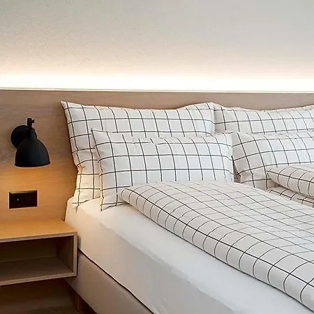 Hotel Businesshotel Forum 4*