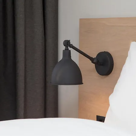 ホテル Businesshotel Forum 4*