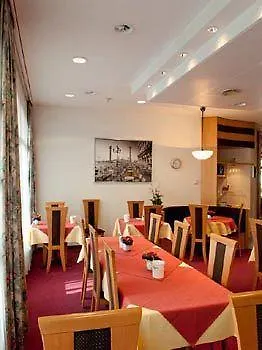 Hotel Businesshotel Forum 4*