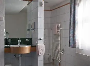 Businesshotel Forum 4*