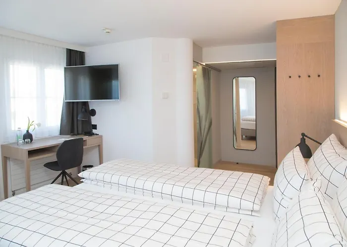 Отель Businesshotel Forum 4*