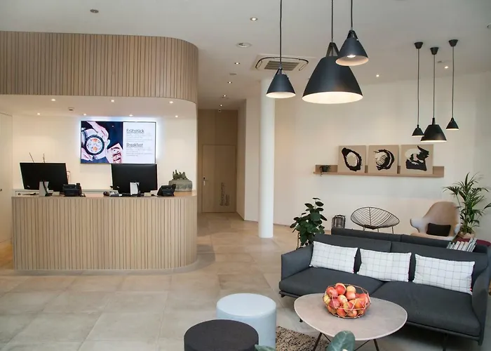 酒店 Businesshotel Forum 4*